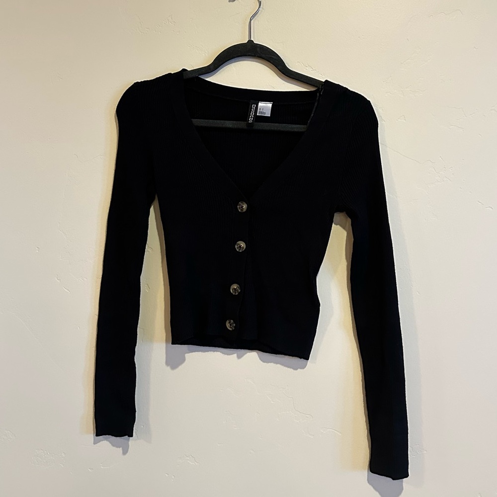 H&M Ribbed Button Front Top